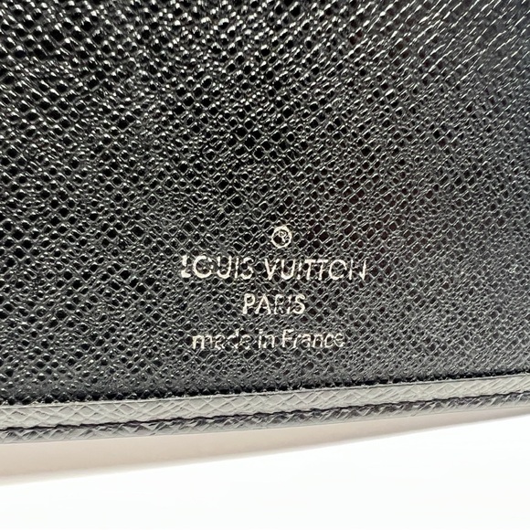 Louis Vuitton Taiga Leather Bifold Wallet - Picture 12 of 14